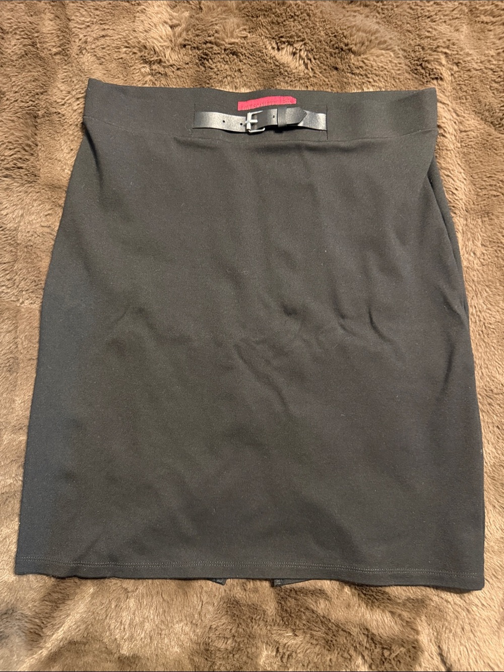 Classic Black Pencil Skirt with Subtle Waist Bow